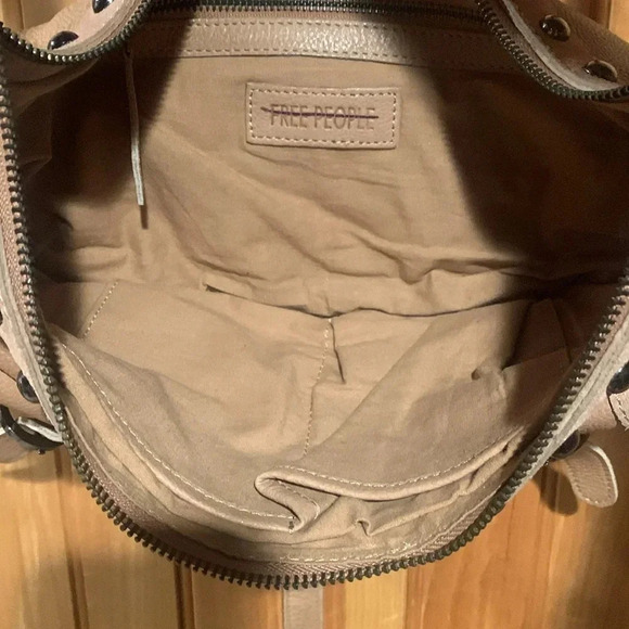 ‼️FREE PEOPLE bag‼️ - Picture 6 of 9